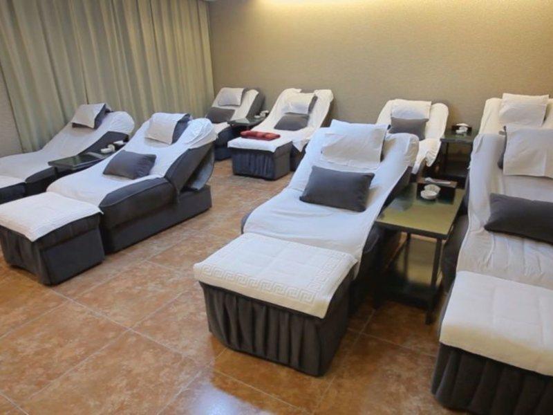 Vienna International Hotel Shanghai Hengshan Road Екстериор снимка